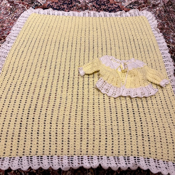 Yellow Crochet Baby Blanket with Sweater - Picture 1 of 1
